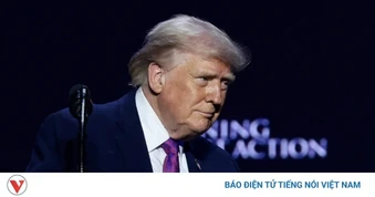 Ông Trump tiết lộ cách Mỹ sẽ thu hồi urani ở Iran