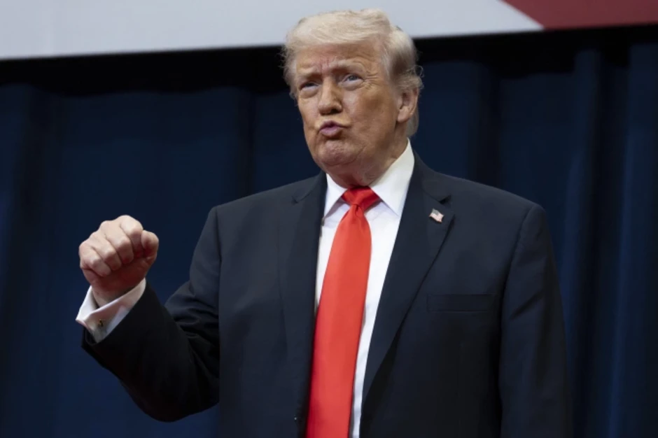 Ông Trump tuyên bố chiến sự với Iran 'đã chấm dứt' Ông Trump tuyên bố chiến sự với Iran 'đã chấm dứt'