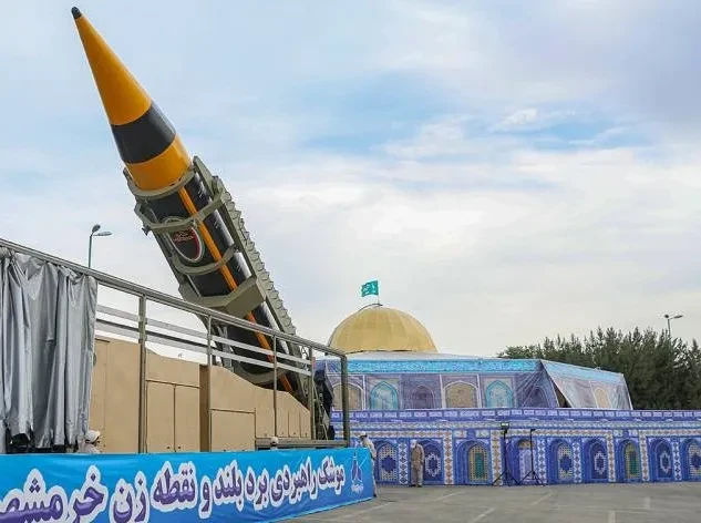 Ông Trump tuyên bố hoãn tấn công Iran trong 5 ngày Ông Trump tuyên bố hoãn tấn công Iran trong 5 ngày