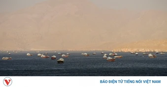 Ông Trump tuyên bố Mỹ sẽ “giám sát” eo biển Hormuz, đe dọa tấn công Oman