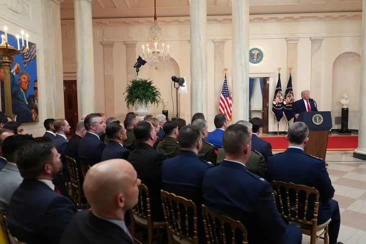 Ông Trump tuyên bố sẽ 'giáng đòn cực mạnh vào Iran' trong 2-3 tuần tới