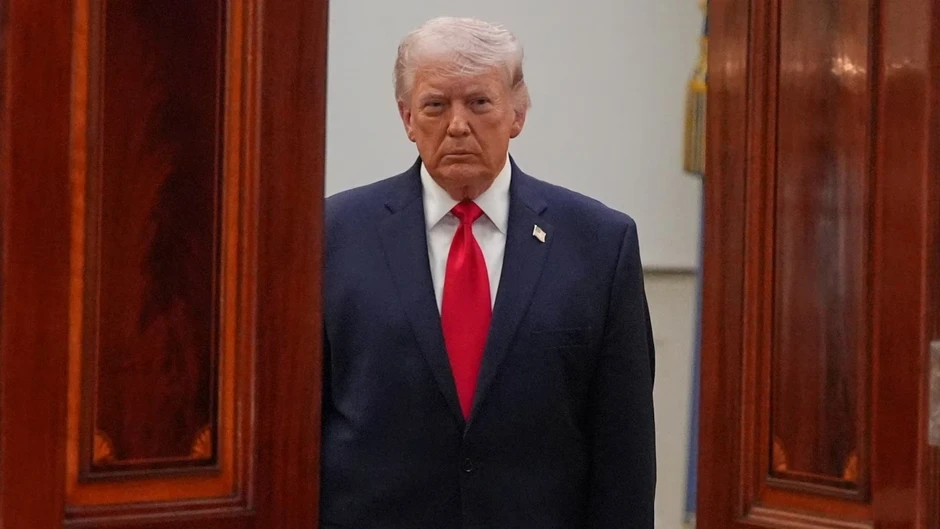 Ông Trump tuyên bố tạm ngừng tấn công Iran trong 2 tuần để chờ đàm phán Ông Trump tuyên bố tạm ngừng tấn công Iran trong 2 tuần để chờ đàm phán