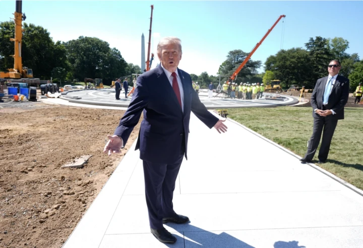 Ông Trump tuyên bố thực hiện 'chiến tranh kinh tế' tàn khốc chống Iran Ông Trump tuyên bố thực hiện 'chiến tranh kinh tế' tàn khốc chống Iran