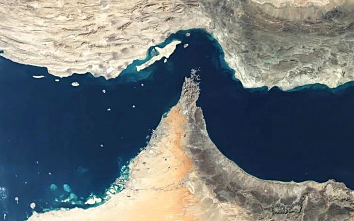Ông Trump úp mở 'tin tốt' về Iran, dọa 'có thể ném bom lại' nếu đàm phán đổ vỡ
