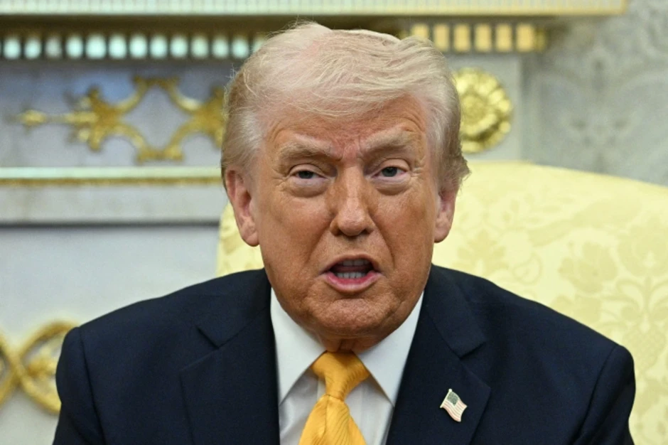 Ông Trump yêu cầu Israel ngừng tấn công mỏ khí đốt Iran
