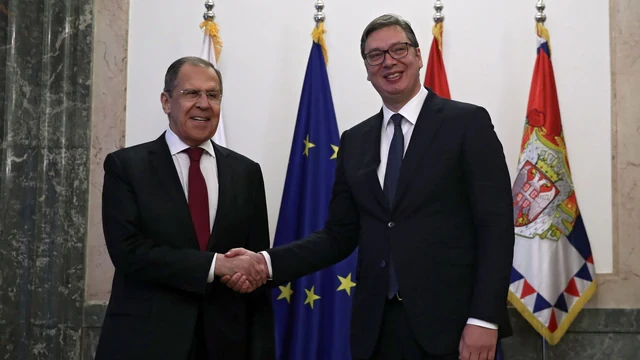 Ông Vučić rời ghế Tổng thống Serbia sau cuộc gọi với ông Putin: Diễn biến sát giờ G hé lộ "kịch bản Armenia" Ông Vučić rời ghế Tổng thống Serbia sau cuộc gọi với ông Putin: Diễn biến sát giờ G hé lộ "kịch bản Armenia"