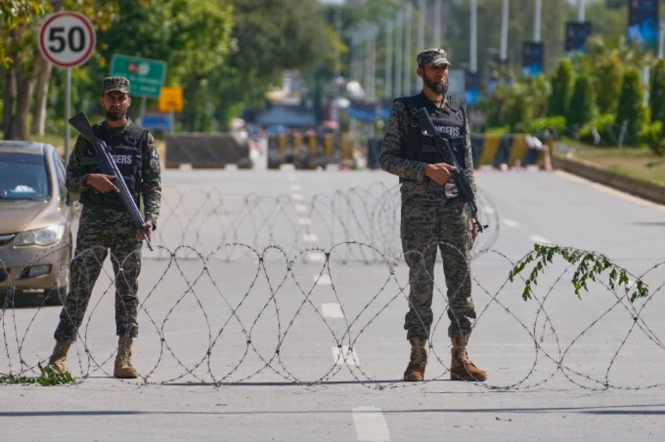 Pakistan cấm đường, phong tỏa khách sạn để tổ chức đàm phán Iran - Mỹ Pakistan cấm đường, phong tỏa khách sạn để tổ chức đàm phán Iran - Mỹ