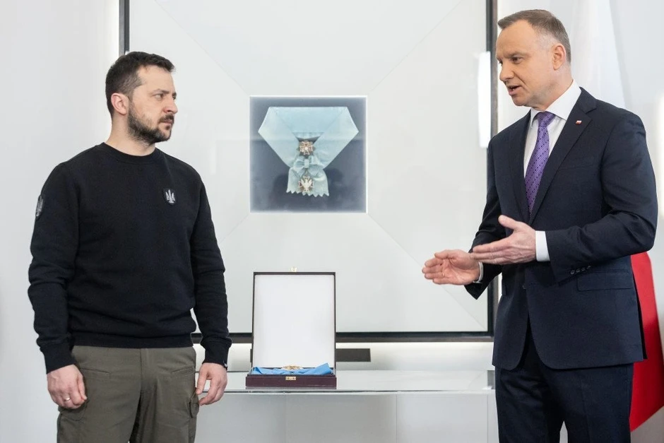 Phản ứng của Ba Lan khi Ukraine trả lại huân chương cao quý nhất Phản ứng của Ba Lan khi Ukraine trả lại huân chương cao quý nhất