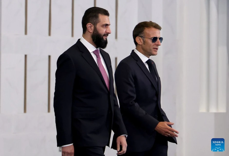 Pháp ký hàng loạt thỏa thuận với Syria trong chuyến thăm của ông Macron Pháp ký hàng loạt thỏa thuận với Syria trong chuyến thăm của ông Macron