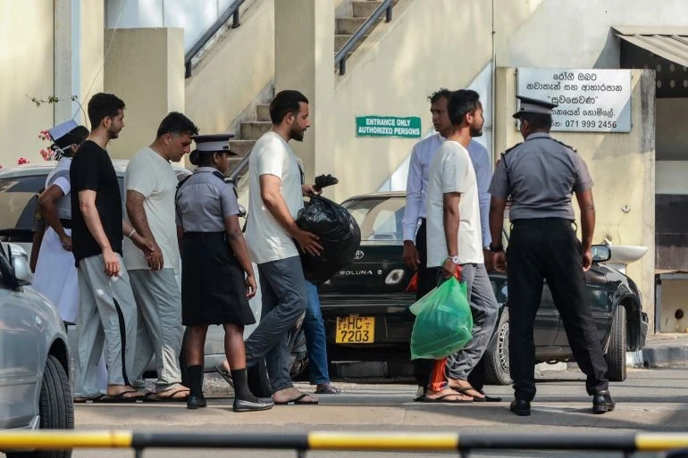 Pháp lý trong vụ Mỹ đánh chìm tàu chiến Iran gần Sri Lanka và không cứu thủy thủ Pháp lý trong vụ Mỹ đánh chìm tàu chiến Iran gần Sri Lanka và không cứu thủy thủ
