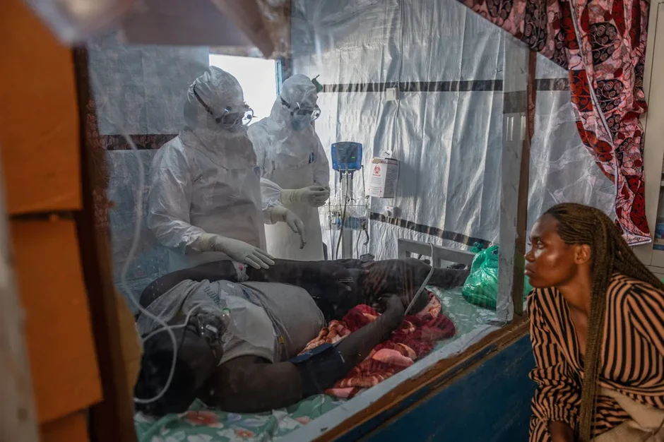 Pháp xác nhận ca nhiễm Ebola đầu tiên Pháp xác nhận ca nhiễm Ebola đầu tiên
