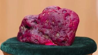 Phát hiện viên ruby khổng lồ tại 'thánh địa đá quý' Mogok