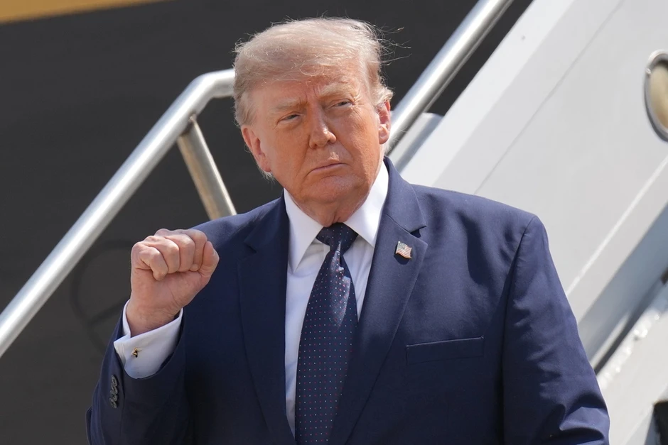 Phí xem trước bài đăng của ông Trump có thể lên tới 100.000 USD mỗi tháng Phí xem trước bài đăng của ông Trump có thể lên tới 100.000 USD mỗi tháng