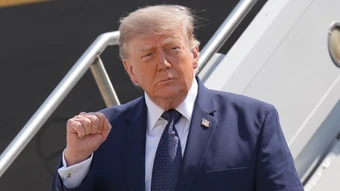 Phí xem trước bài đăng của ông Trump có thể lên tới 100.000 USD mỗi tháng