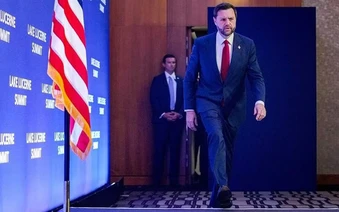 Phó Tổng thống j . D . Vance công bố cách tiếp cận mới với Iran năm 2026