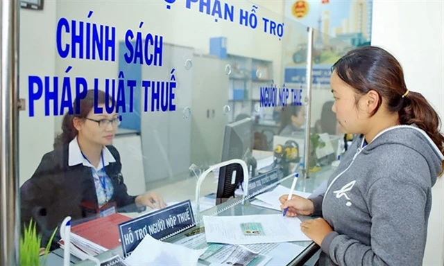 Phó Trưởng Thuế TP Hà Nội: Sổ sách kế toán có thể làm bằng Excel hoặc ghi chép thủ công với các trường hợp ở địa bàn xa, người lớn tuổi Phó Trưởng Thuế TP Hà Nội: Sổ sách kế toán có thể làm bằng Excel hoặc ghi chép thủ công với các trường hợp ở địa bàn xa, người lớn tuổi