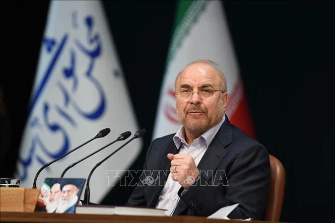 Quan chức Iran cảnh báo điều có thể dẫn đến tái phong tỏa eo biển Hormuz Quan chức Iran cảnh báo điều có thể dẫn đến tái phong tỏa eo biển Hormuz