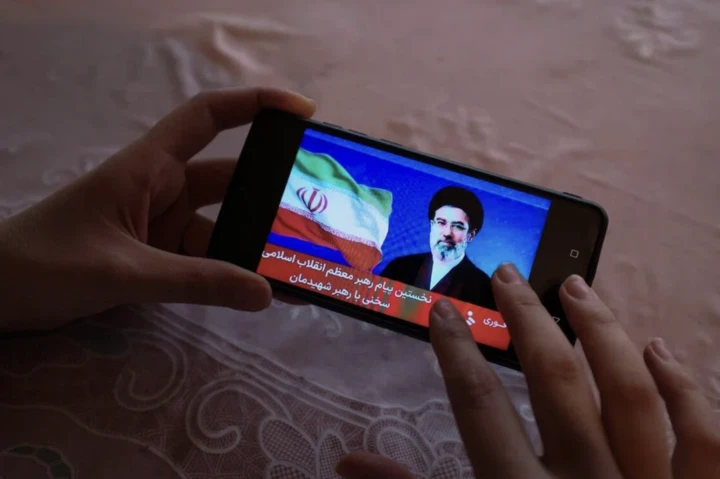 Quan chức Iran: Mỹ sẽ hối hận, không thể thắng chỉ bằng vài dòng tweet Quan chức Iran: Mỹ sẽ hối hận, không thể thắng chỉ bằng vài dòng tweet