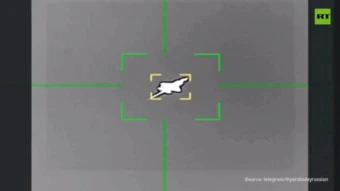 Quân đội Iran dùng tên lửa nội địa bắn trúng máy bay F-35 của Mỹ