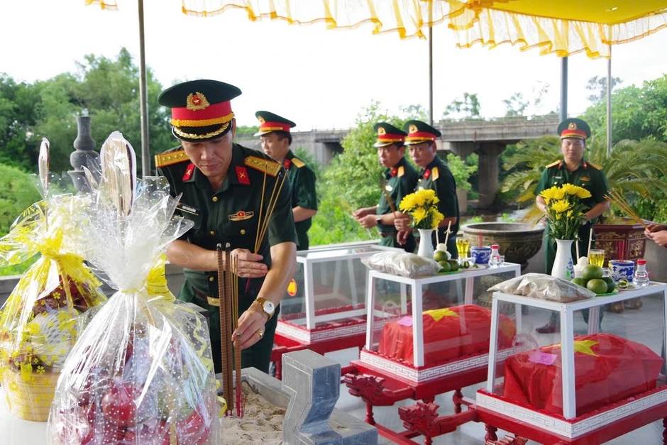Quân khu 4 tìm kiếm, quy tập 263 hài cốt liệt sĩ trong mùa khô 2025 - 2026 Quân khu 4 tìm kiếm, quy tập 263 hài cốt liệt sĩ trong mùa khô 2025 - 2026