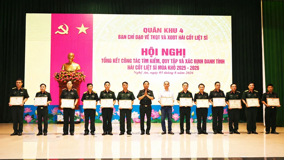 Quân khu 4 tìm kiếm, quy tập 263 hài cốt liệt sĩ trong mùa khô 2025 - 2026 Quân khu 4 tìm kiếm, quy tập 263 hài cốt liệt sĩ trong mùa khô 2025 - 2026