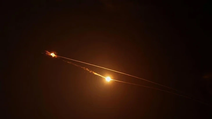 Rộ tin Israel sắp hết tên lửa đánh chặn, Tel Aviv lên tiếng Rộ tin Israel sắp hết tên lửa đánh chặn, Tel Aviv lên tiếng