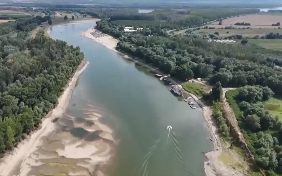 Romania ban bố tình trạng khẩn cấp về năng lượng Romania ban bố tình trạng khẩn cấp về năng lượng
