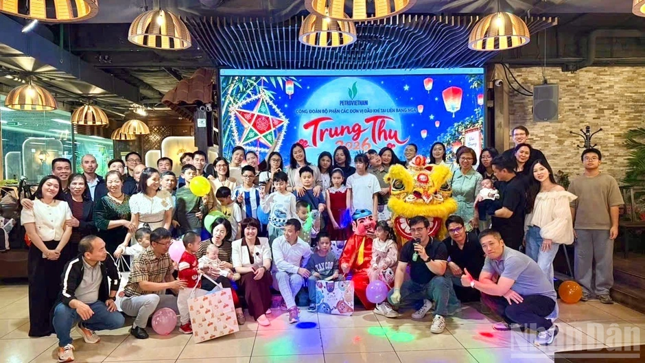 Rộn ràng đón Tết Trung thu ở Moskva Rộn ràng đón Tết Trung thu ở Moskva