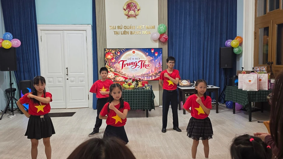 Rộn ràng đón Tết Trung thu ở Moskva Rộn ràng đón Tết Trung thu ở Moskva