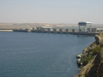 Sau nhiều năm khô hạn, các đập thủy điện Syria và Iraq đầy nước trở lại