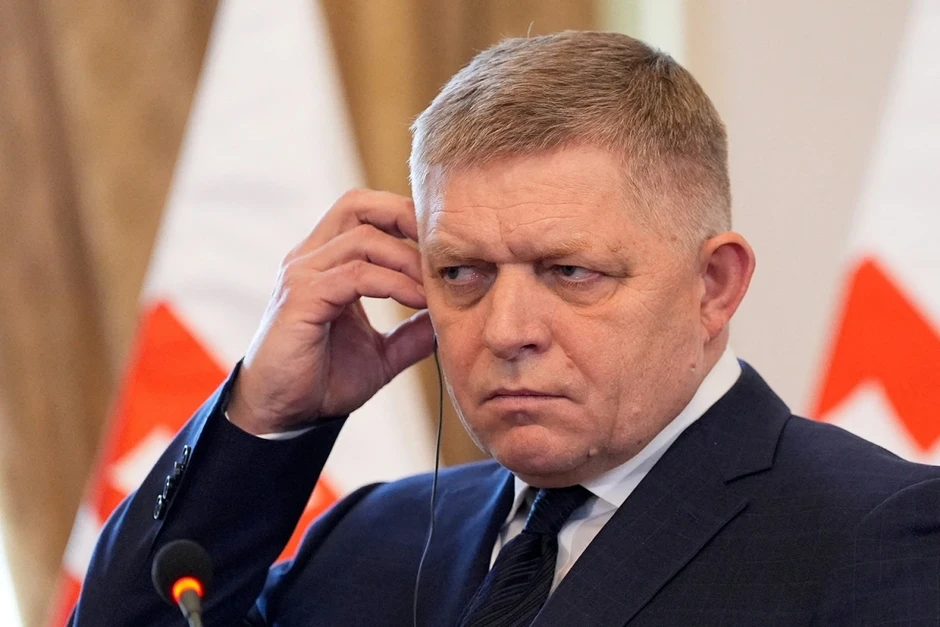 Slovakia cân nhắc cùng Hungary chặn khoản vay 90 tỷ euro của EU cho Ukraine Slovakia cân nhắc cùng Hungary chặn khoản vay 90 tỷ euro của EU cho Ukraine