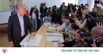 Sơ bộ bầu cử Bulgaria: Đảng của ông Rumen Radev giành chiến thắng áp đảo