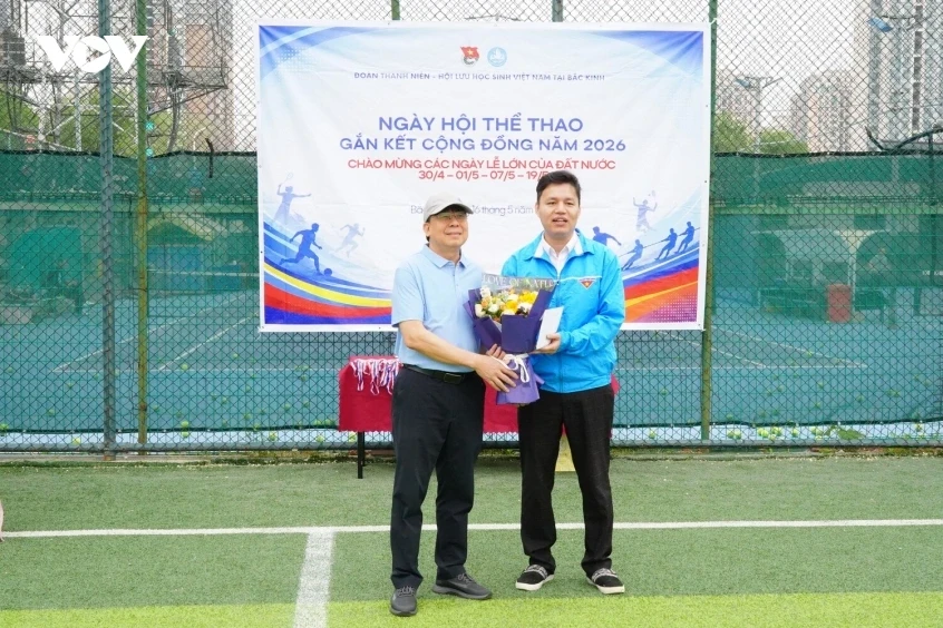 Sôi nổi ngày hội thể thao gắn kết cộng đồng của lưu học sinh Việt Nam tại Bắc Kinh Sôi nổi ngày hội thể thao gắn kết cộng đồng của lưu học sinh Việt Nam tại Bắc Kinh