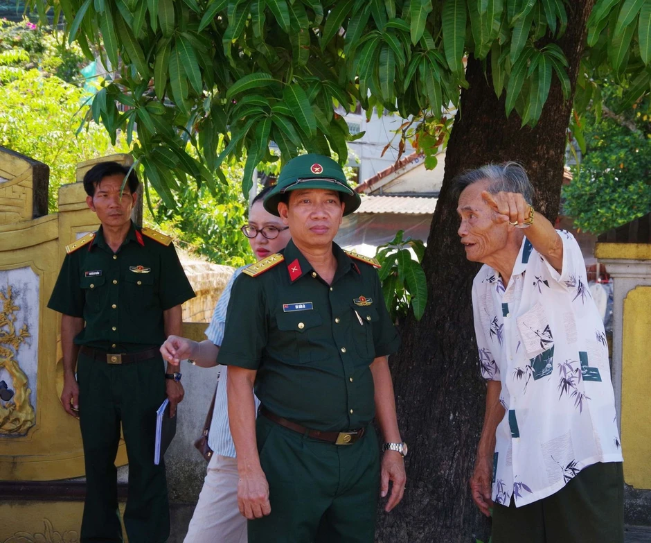 Sử dụng ra đa xuyên đất khảo sát địa điểm nghi có mộ liệt sĩ tập thể trong Kinh thành Huế Sử dụng ra đa xuyên đất khảo sát địa điểm nghi có mộ liệt sĩ tập thể trong Kinh thành Huế