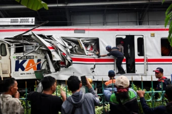Tai nạn tàu hỏa ở Indonesia, ít nhất 14 người thiệt mạng, hàng chục người bị thương