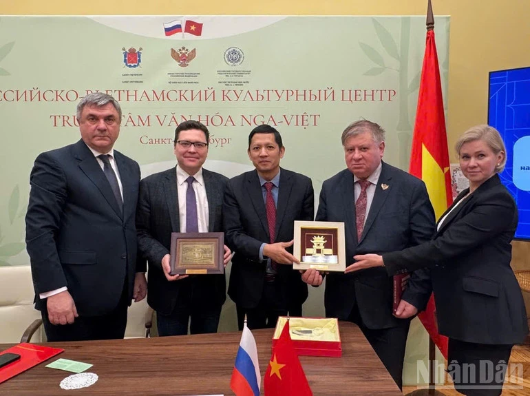 Tầm quan trọng của Đại hội XIV đối với sự phát triển quan hệ Nga-Việt Tầm quan trọng của Đại hội XIV đối với sự phát triển quan hệ Nga-Việt