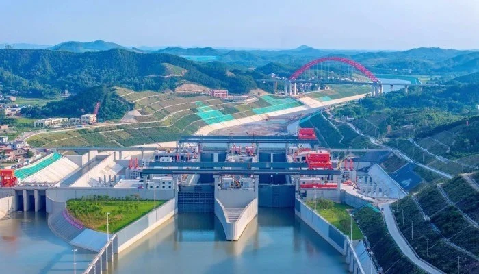 Tận thấy 'kênh đào thế kỷ' của Trung Quốc, một tuyến thương mại đi Việt Nam Tận thấy 'kênh đào thế kỷ' của Trung Quốc, một tuyến thương mại đi Việt Nam