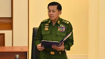 Tân Tổng thống Myanmar nhậm chức