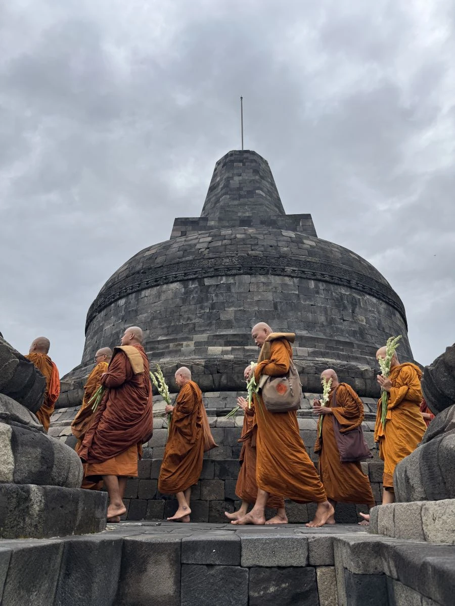 Tăng đoàn 'Bộ hành vì Hòa bình' tới Borobudur trước Đại lễ Vesak 2026 Tăng đoàn 'Bộ hành vì Hòa bình' tới Borobudur trước Đại lễ Vesak 2026