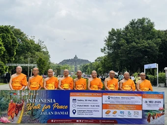 Tăng đoàn 'Bộ hành vì Hòa bình' tới Borobudur trước Đại lễ Vesak 2026