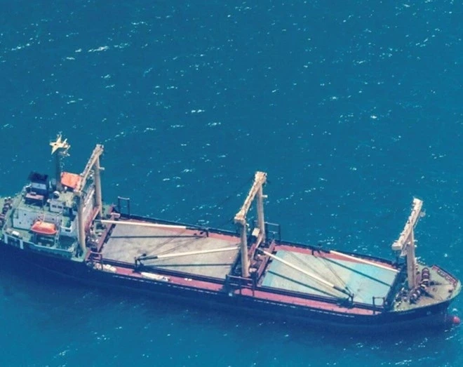 Tàu chở dầu bị cướp biển Somali bắt giữ ngoài khơi Yemen Tàu chở dầu bị cướp biển Somali bắt giữ ngoài khơi Yemen