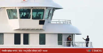 Tàu du lịch có nhiều hành khách nhiễm hantavirus cập cảng Tây Ban Nha