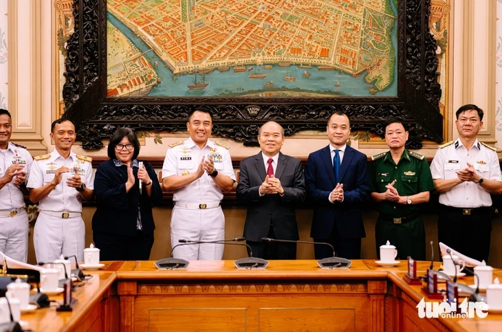 Tàu Hải quân Indonesia cập cảng TP.HCM, củng cố quan hệ Đối tác chiến lược toàn diện Tàu Hải quân Indonesia cập cảng TP.HCM, củng cố quan hệ Đối tác chiến lược toàn diện