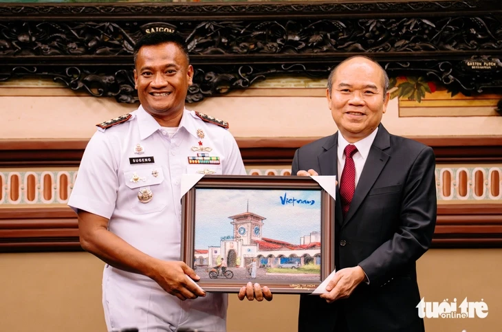 Tàu Hải quân Indonesia cập cảng TP.HCM, củng cố quan hệ Đối tác chiến lược toàn diện Tàu Hải quân Indonesia cập cảng TP.HCM, củng cố quan hệ Đối tác chiến lược toàn diện