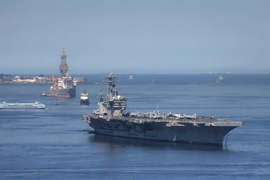 Tàu sân bay Mỹ USS Nimitz tiến vào vùng biển Caribe Tàu sân bay Mỹ USS Nimitz tiến vào vùng biển Caribe