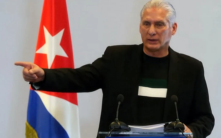 Tàu viện trợ cập cảng Havana, Cuba khẳng định 'không đơn độc' giữa vòng phong tỏa