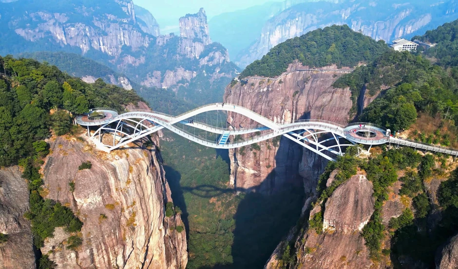Tên là cầu Như Ý nhưng nhìn đã thấy thót tim Tên là cầu Như Ý nhưng nhìn đã thấy thót tim