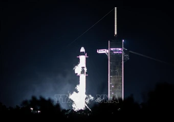 Tên lửa SpaceX chỉ còn vài giờ nữa sẽ đâm vào Mặt Trăng
