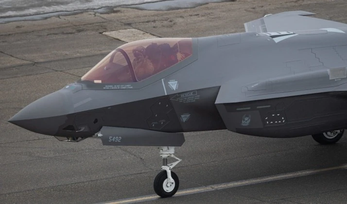 Tên lửa tầm nhiệt Majid hạ gục F-35 Lightning II: Cú sốc chiến lược làm rung chuyển học thuyết tàng hình Tên lửa tầm nhiệt Majid hạ gục F-35 Lightning II: Cú sốc chiến lược làm rung chuyển học thuyết tàng hình