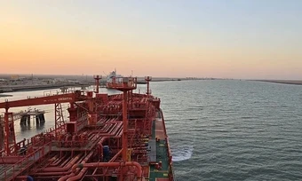 Thách thức với kế hoạch mở lại eo biển Hormuz của ông Trump